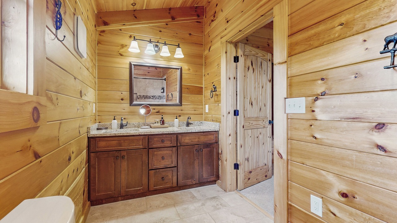 Photo of Bathroom in Chalet Village North