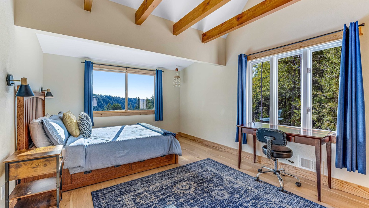 Photo of Bedroom in Little River