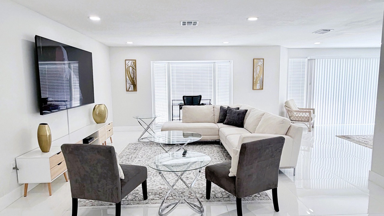 Photo of Livingroom in Southgate