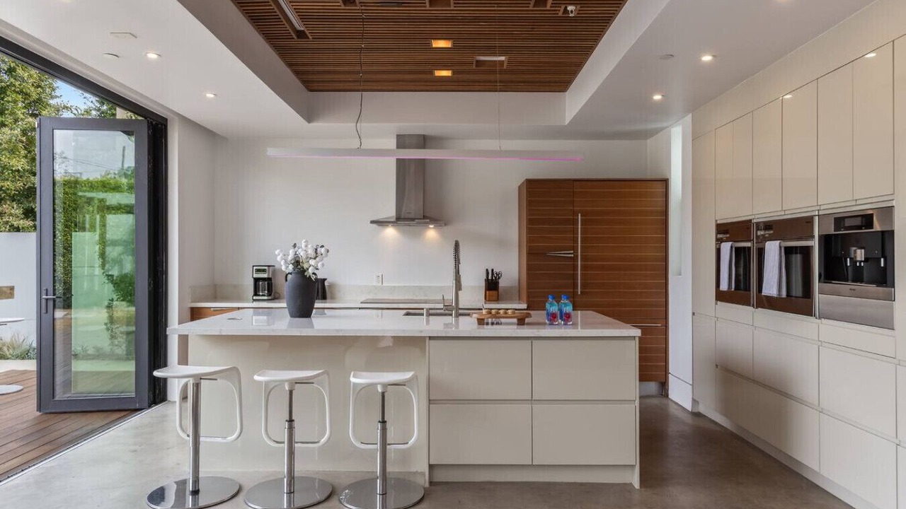 Photo of Kitchen in West Los Angeles