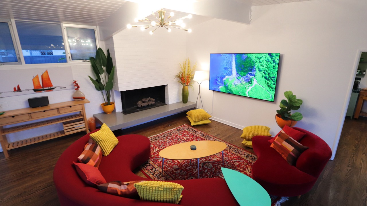 Photo of Livingroom in Hollywoodland