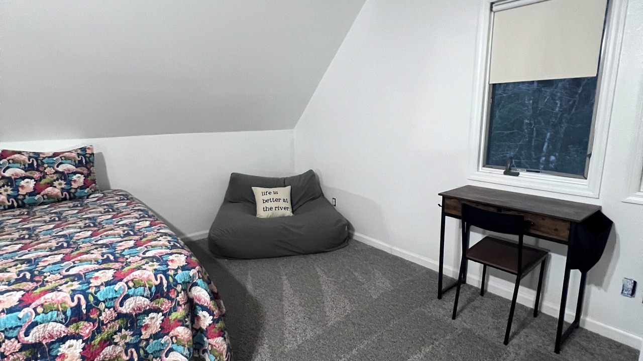 Photo of Bedroom in Chassahowitzka