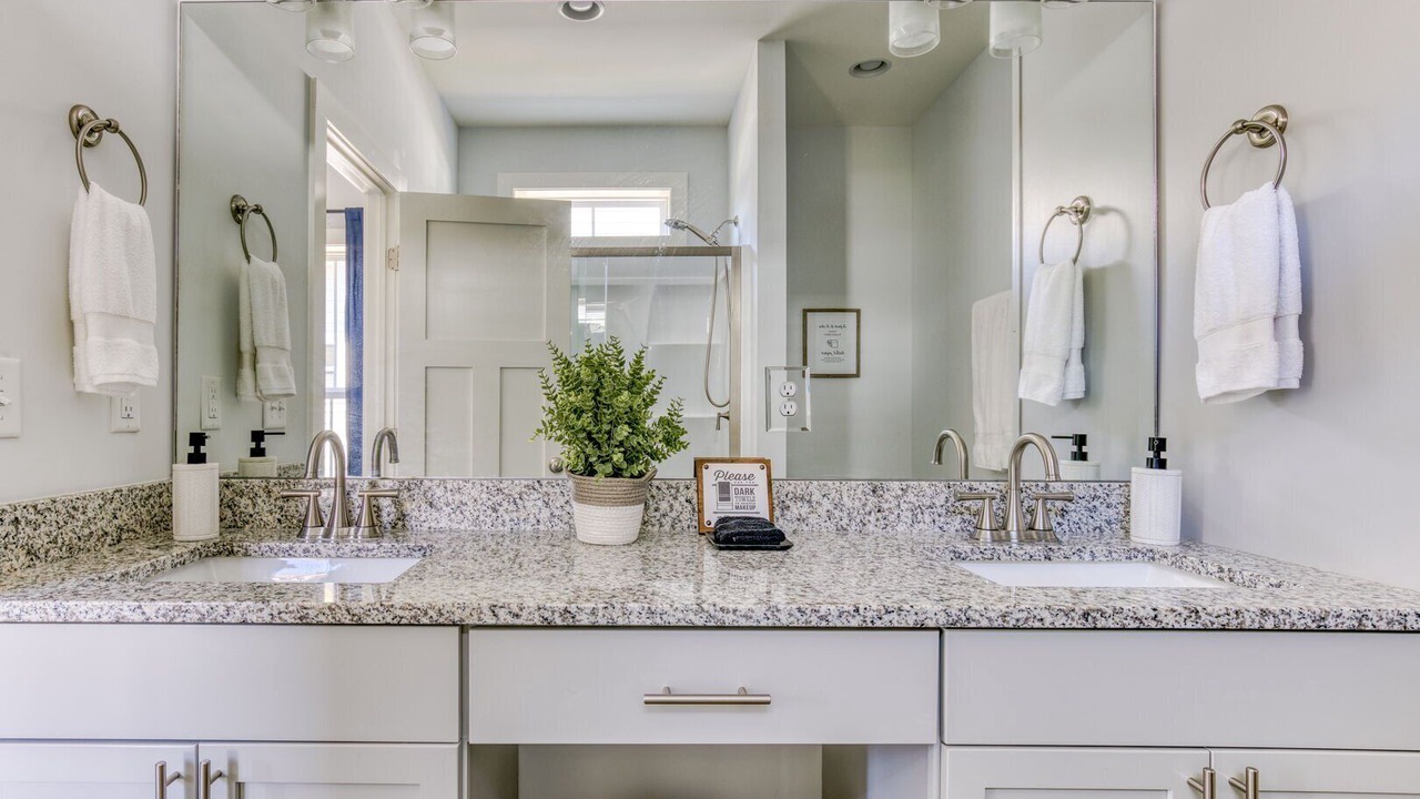Photo of Bathroom in Fairview