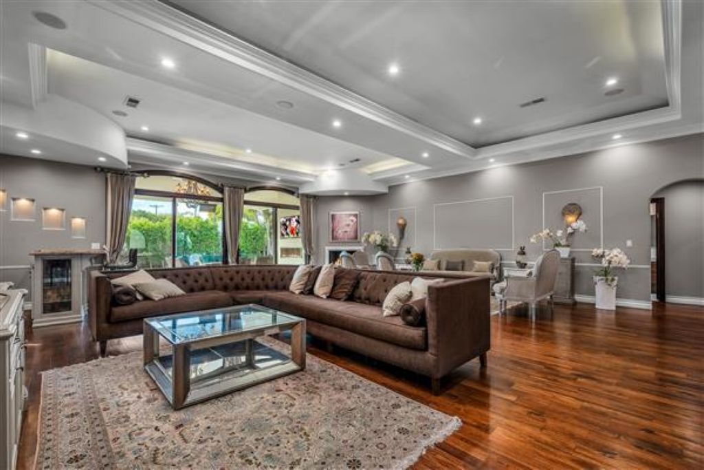 Photo of Livingroom in Sawtelle