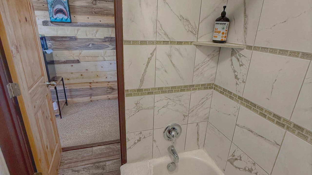 Photo of Bathroom in Bluff