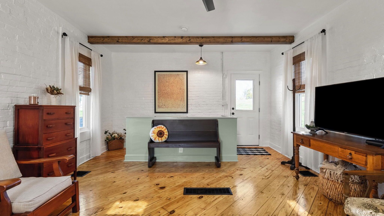 Photo of Livingroom in Sadieville