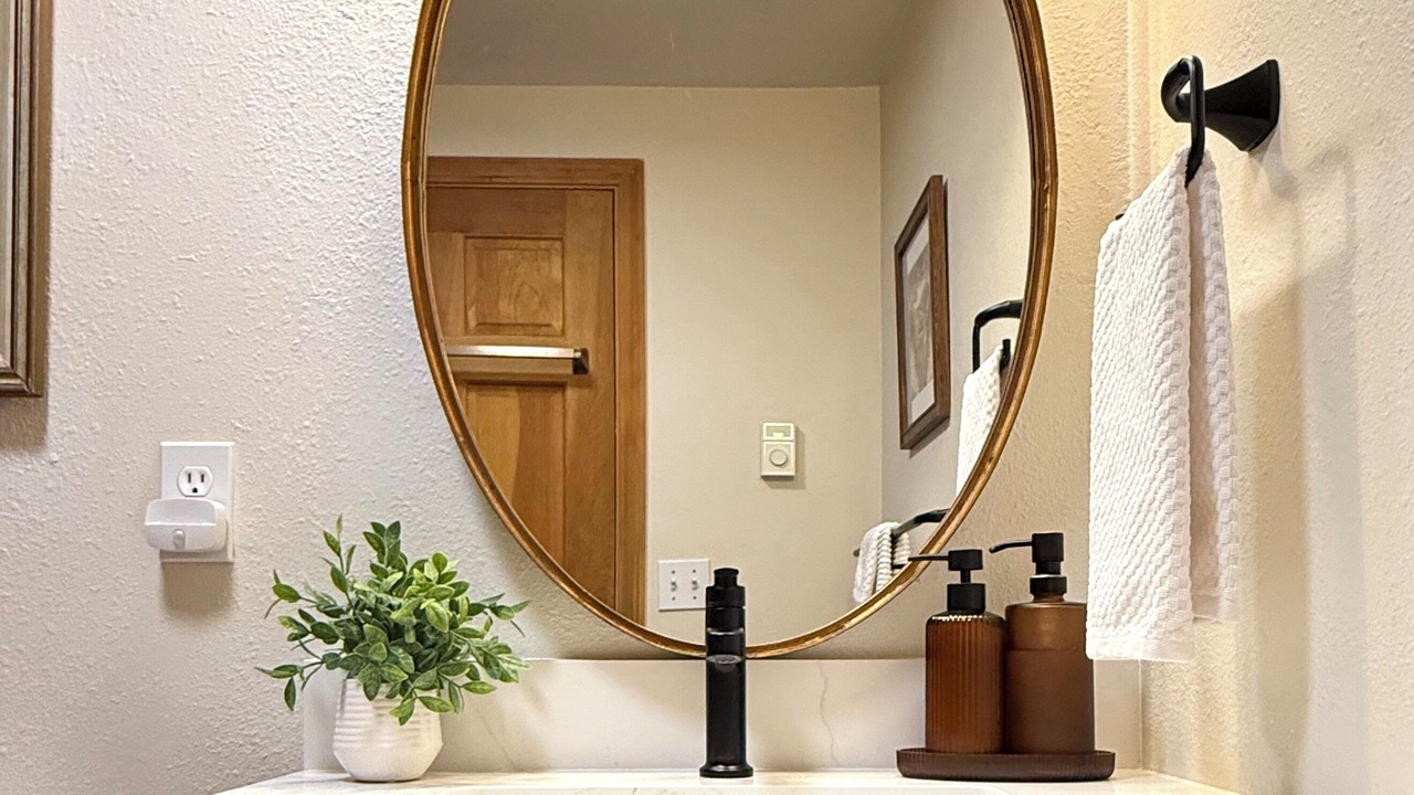 Photo of Bathroom in Coupeville