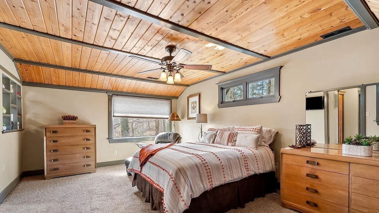 Photo of Bedroom in Mills River