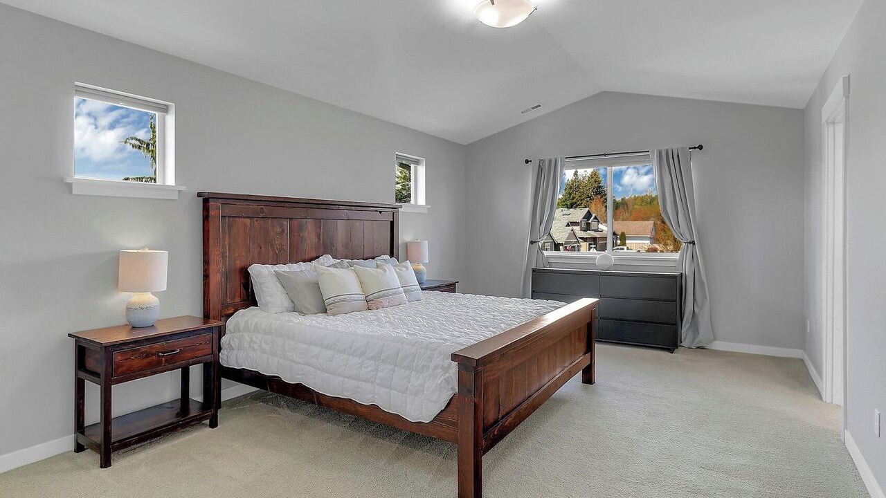 Photo of Bedroom in Snohomish