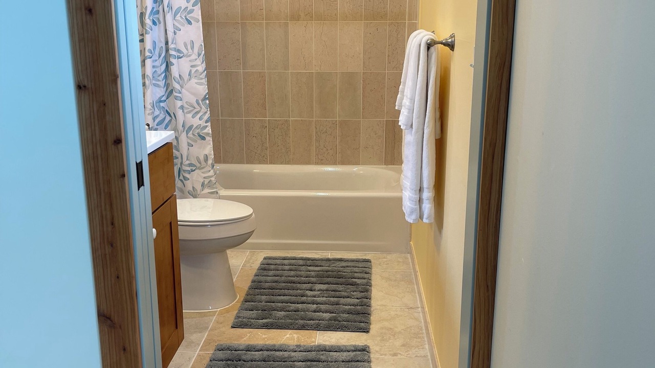 Photo of Bathroom in Kealakekua