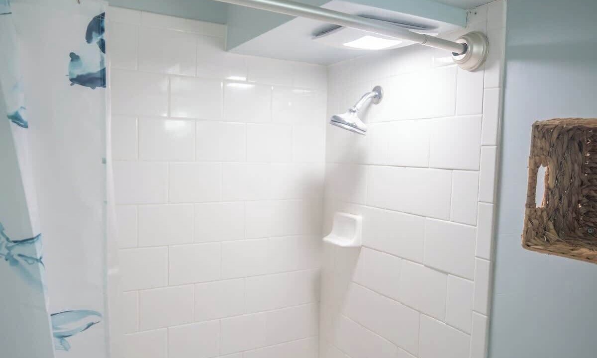 Photo of Bathroom in Punaluu