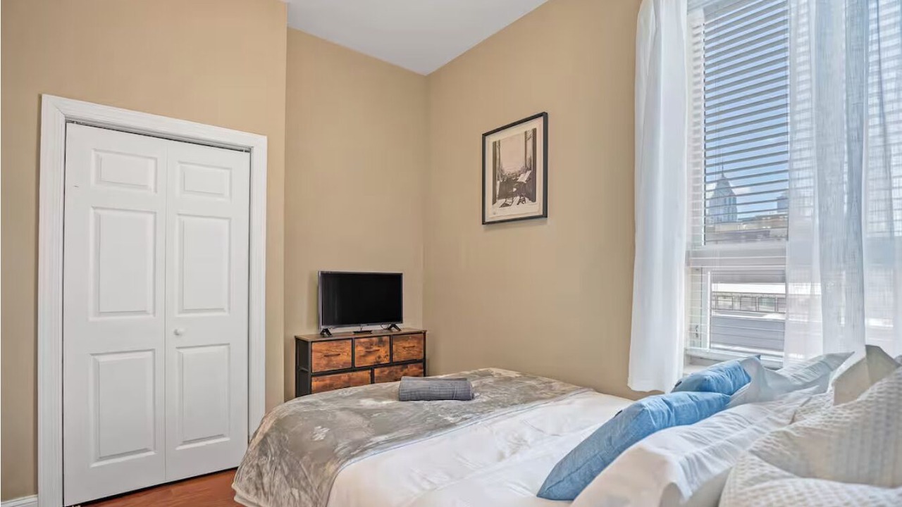 Photo of Bedroom in Chinatown