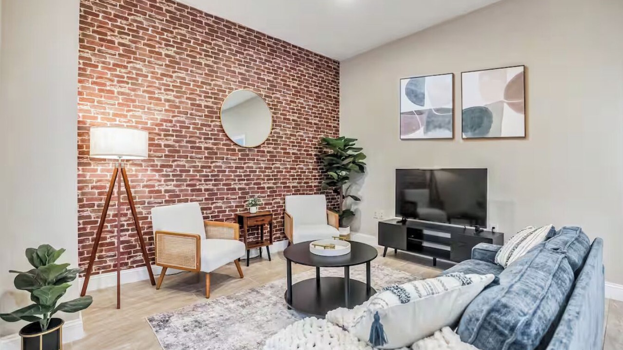 Photo of Livingroom in Chinatown