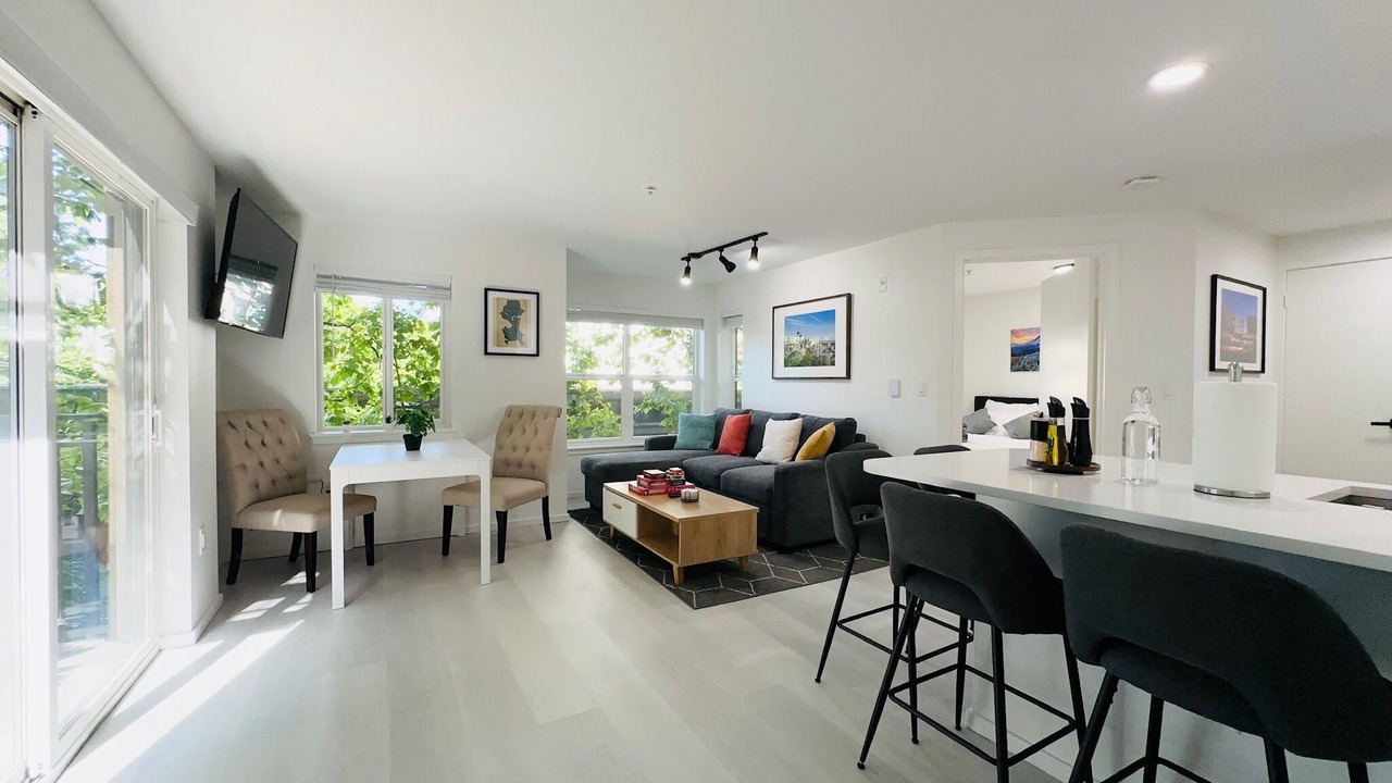 Photo of Livingroom in Belltown