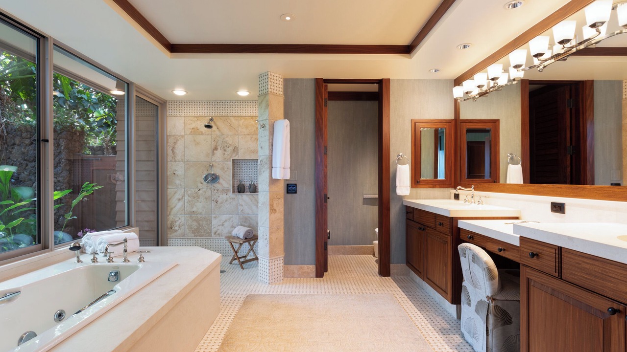 Photo of Bathroom in Kaupulehu