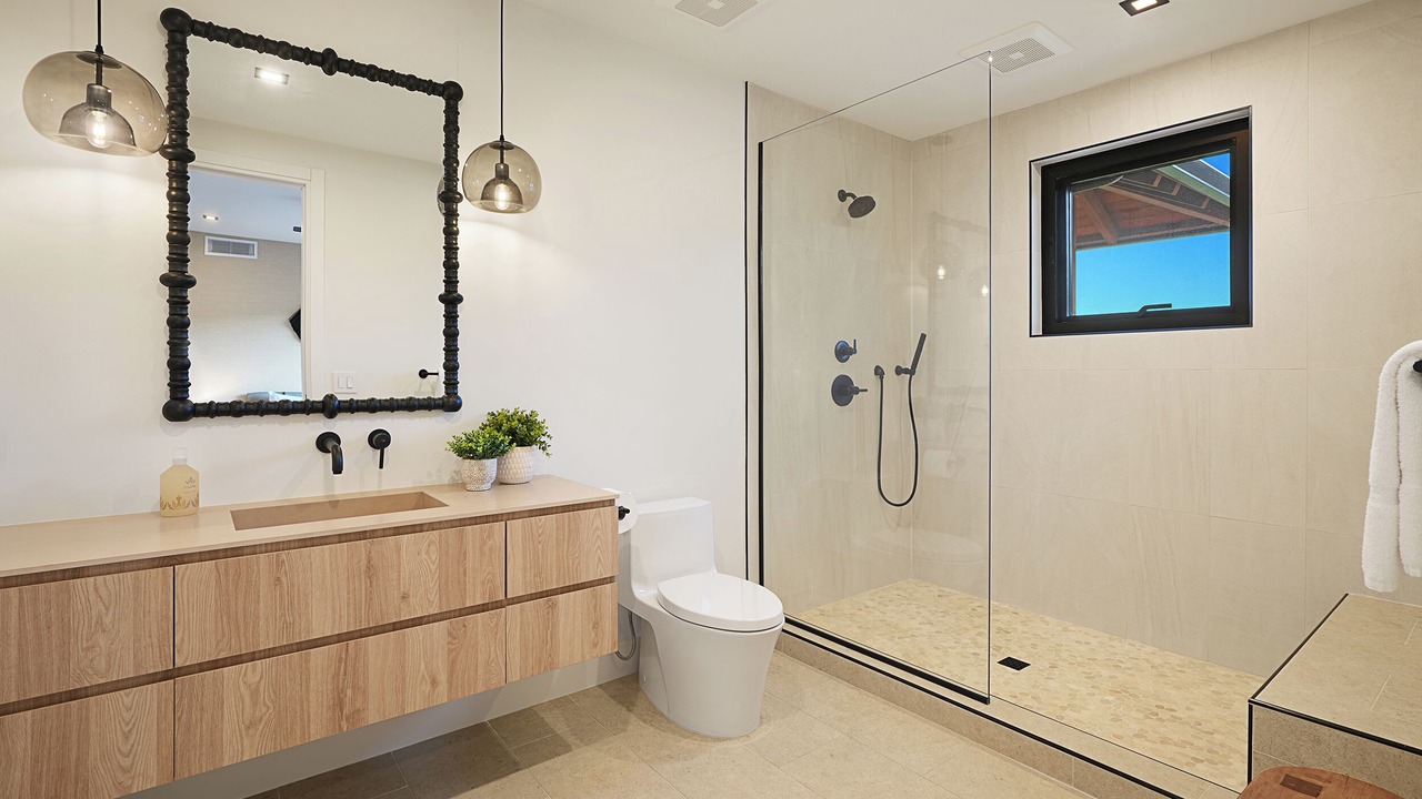 Photo of Bathroom in Poipu