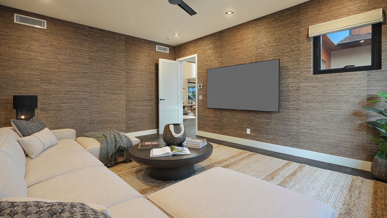 Photo of Bedroom in Poipu