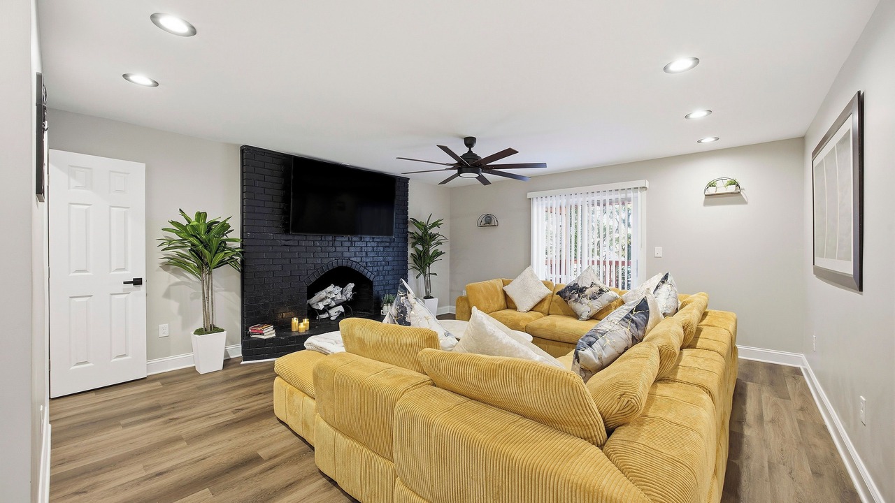Photo of Livingroom in East Point