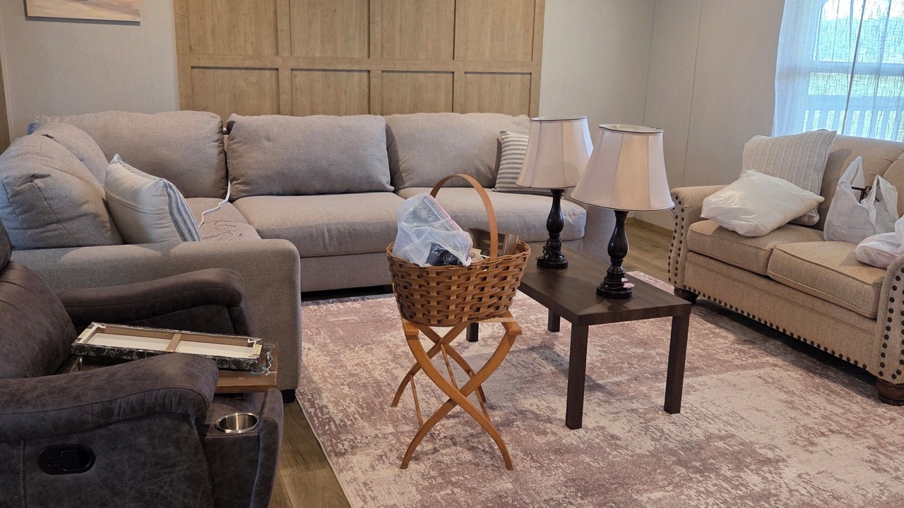 Photo of Livingroom in Jay