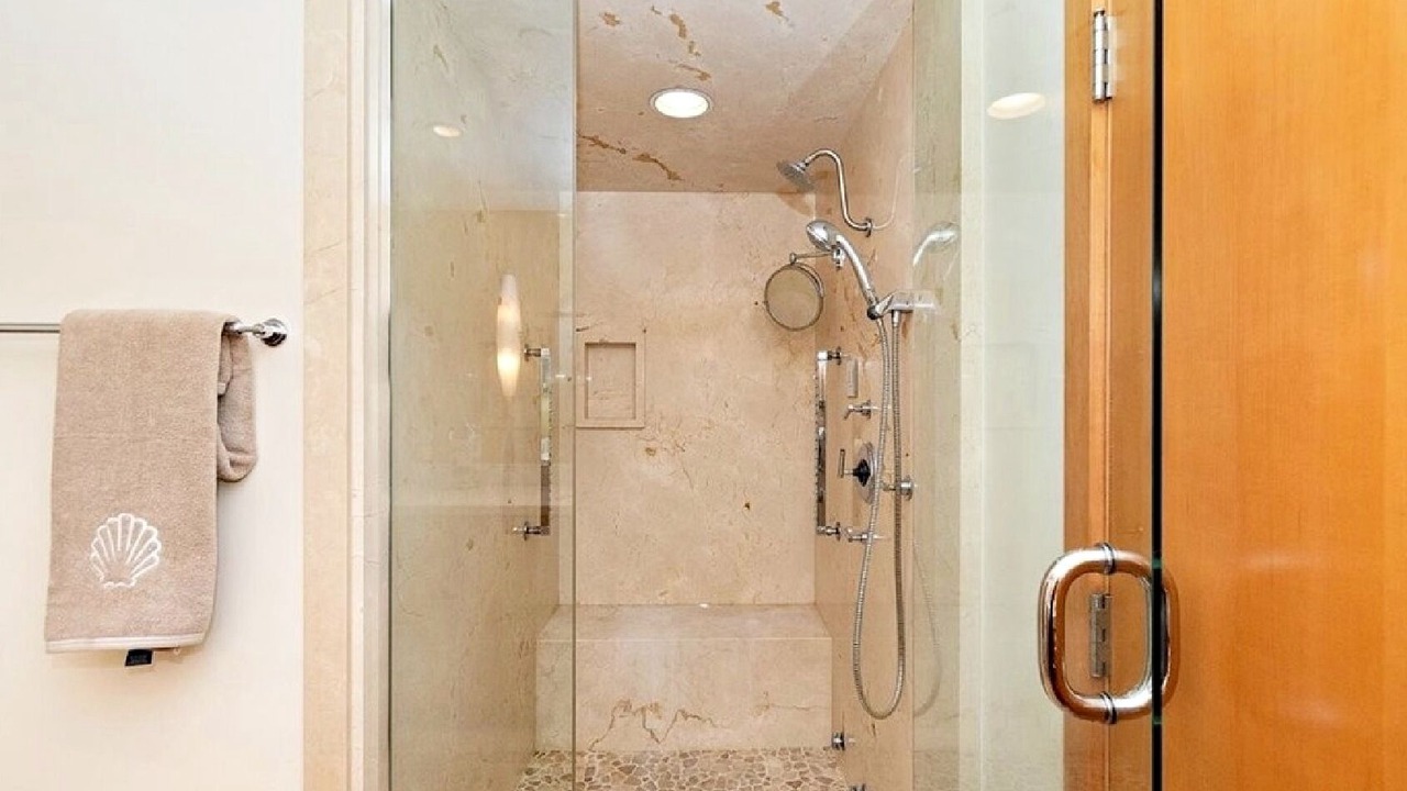 Photo of Bathroom in Ocean Park