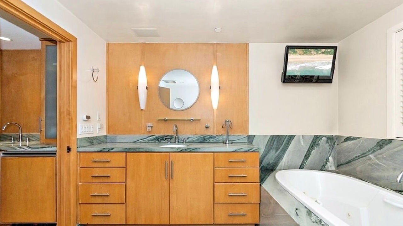 Photo of Bathroom in Ocean Park