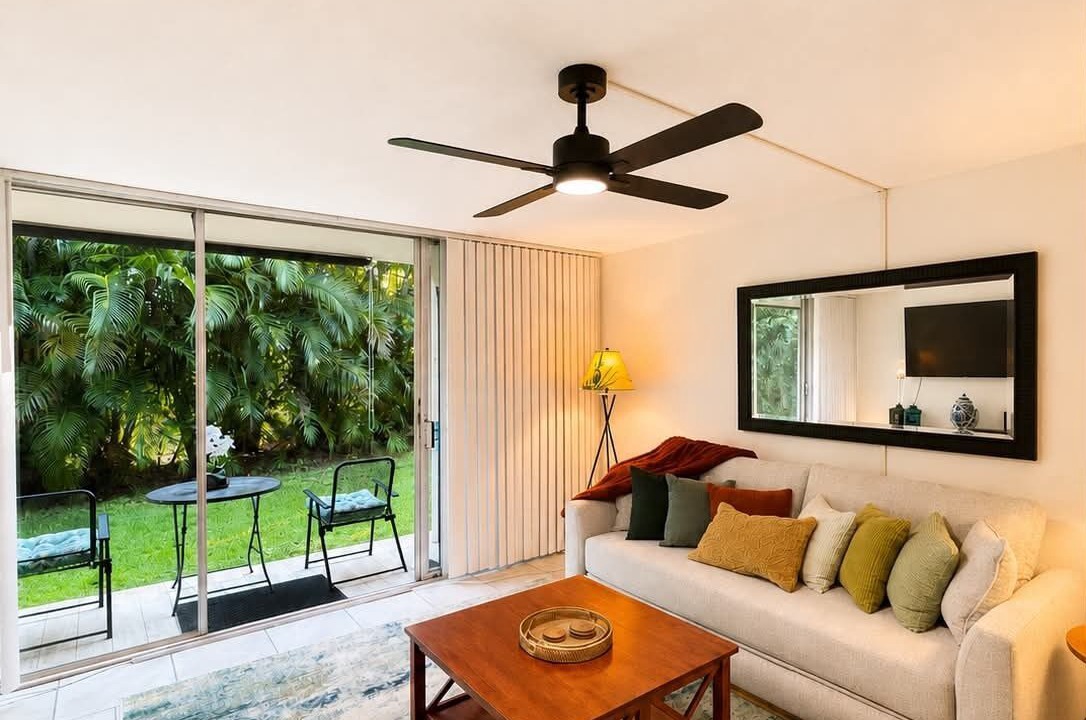 Photo of Livingroom in Napili