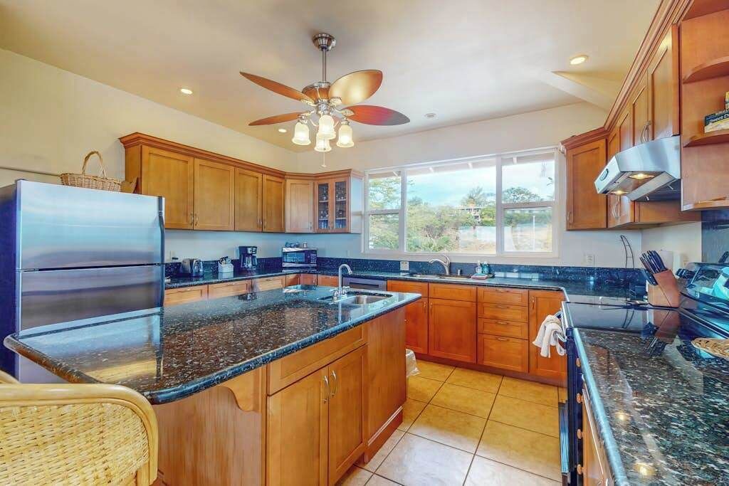 Photo of Kitchen in Waikoloa