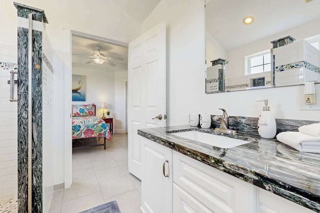 Photo of Bathroom in Pepeekeo