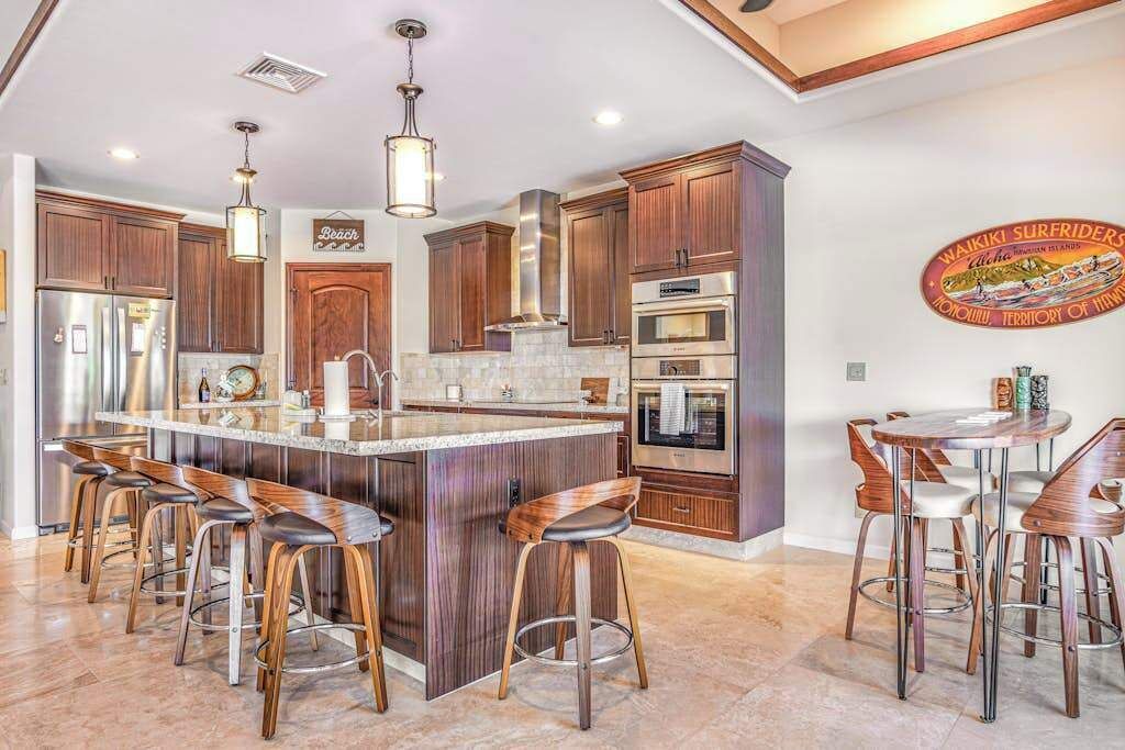 Photo of Kitchen in Alii Heights Mauka