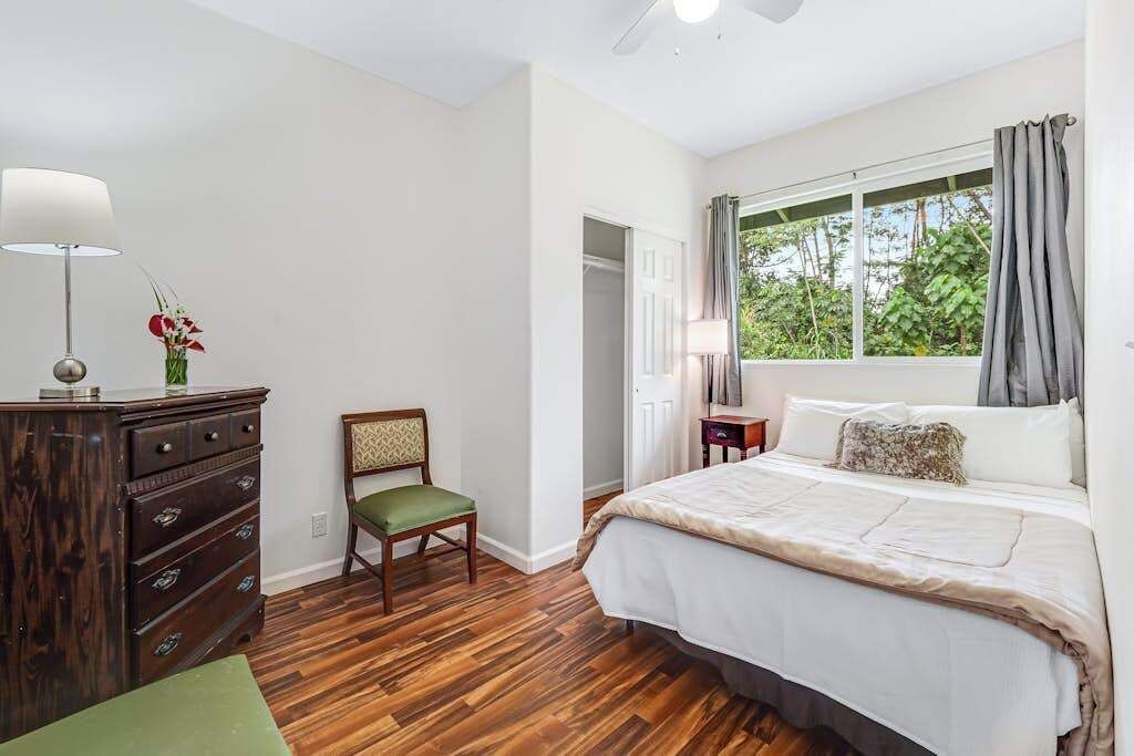 Photo of Bedroom in Keaau