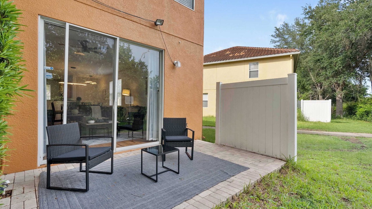 Photo of Patio Balcony in Crestwynd Bay