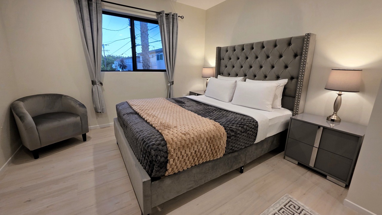 Photo of Bedroom in Beverly Hills