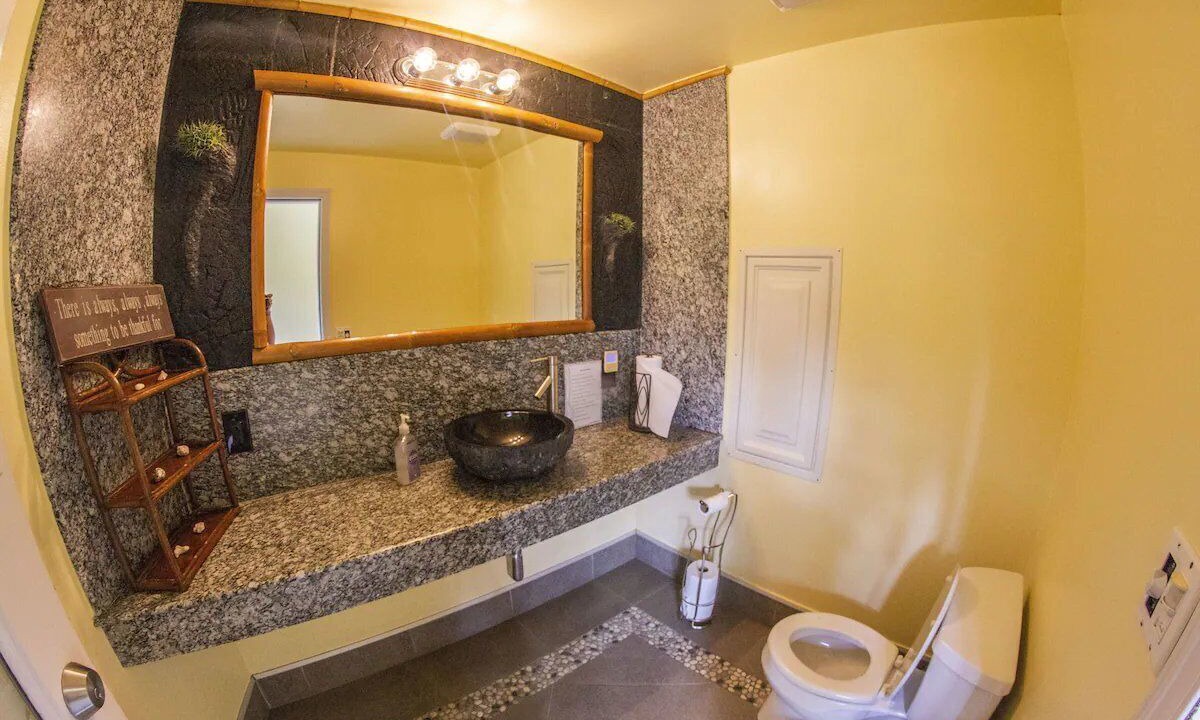 Photo of Bathroom in Kapoho