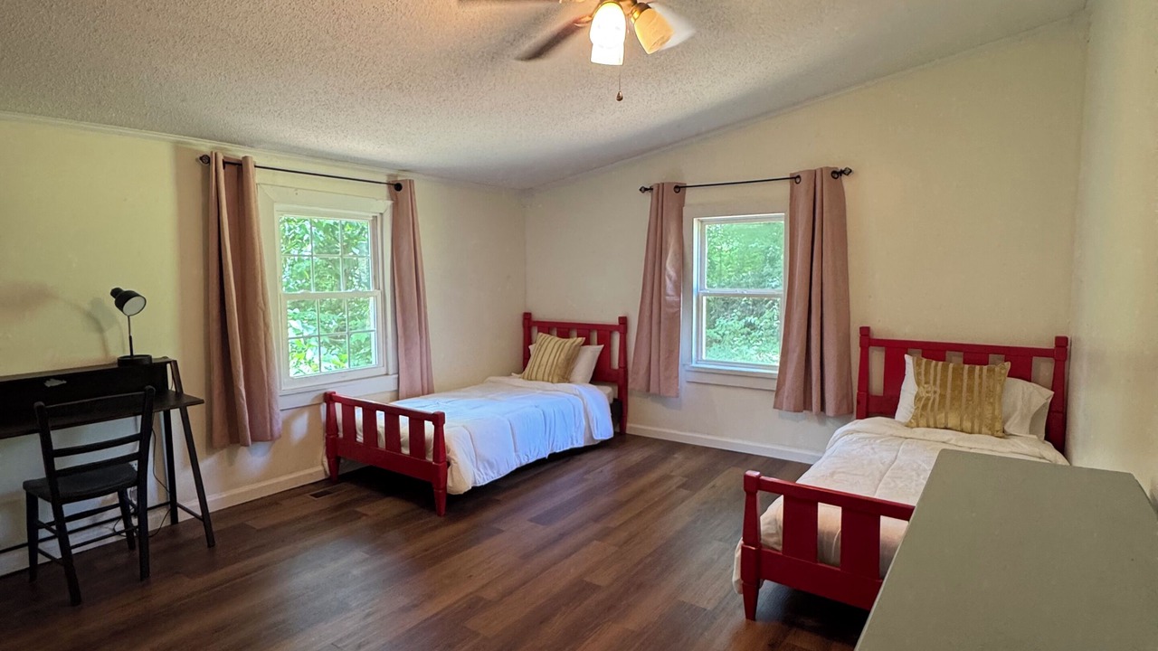 Photo of Bedroom in Landrum