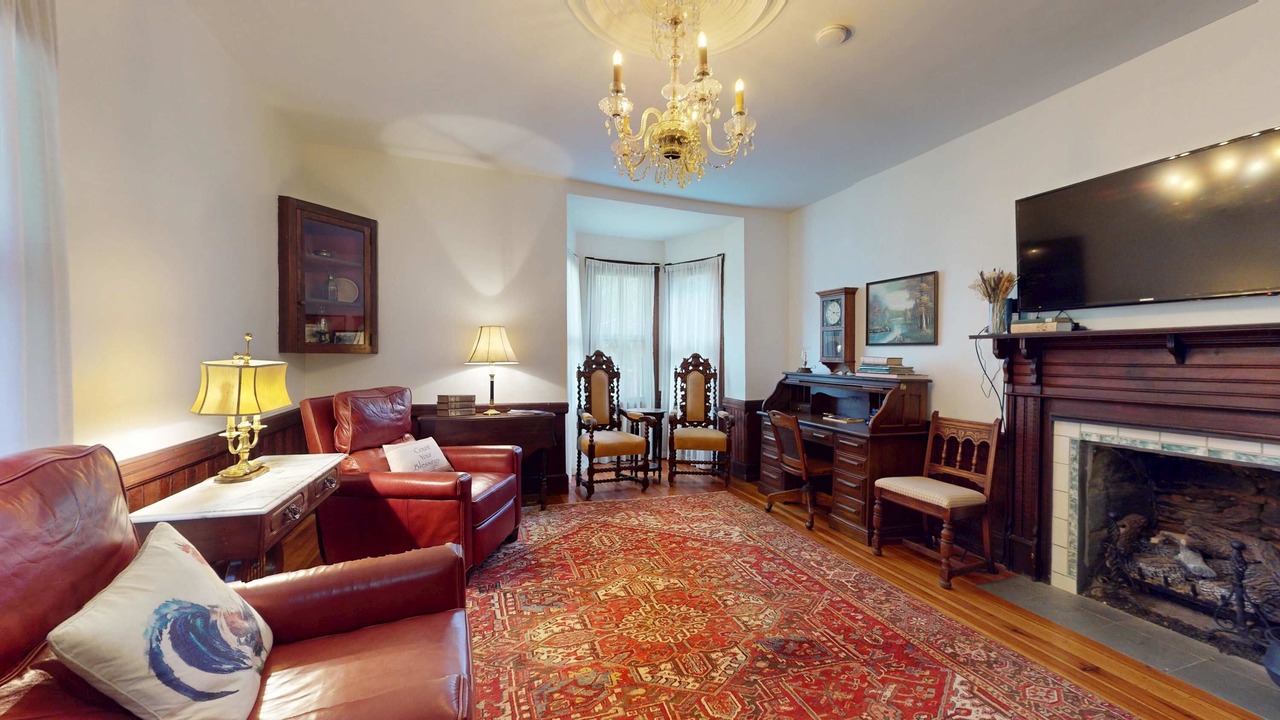 Photo of Livingroom in Weaverville