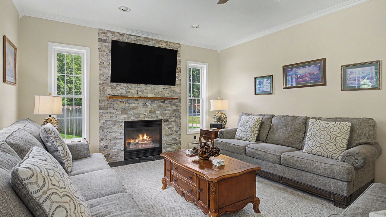 Photo of Livingroom in Warrensburg