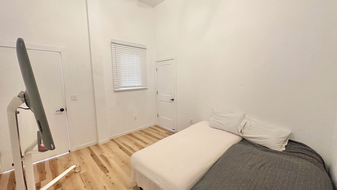 Photo of Bedroom in East Lake