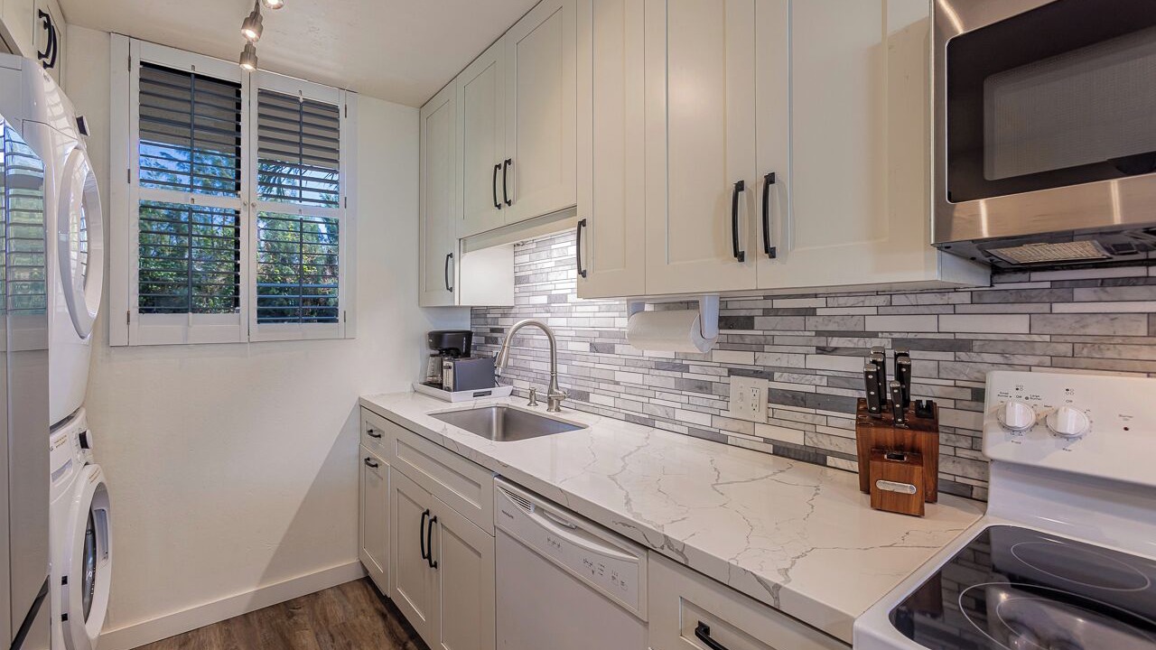 Photo of Kitchen in Maalaea