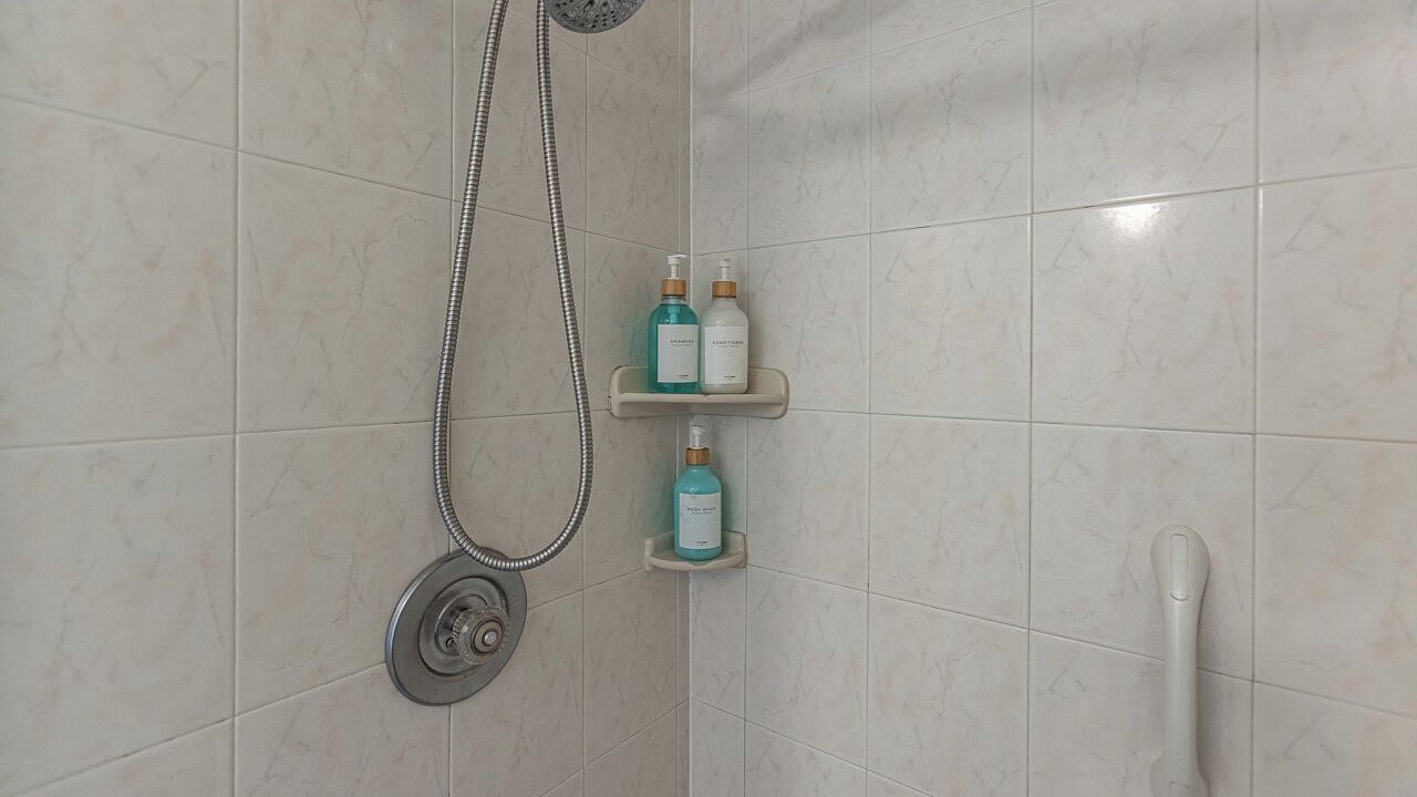 Photo of Bathroom in Maalaea