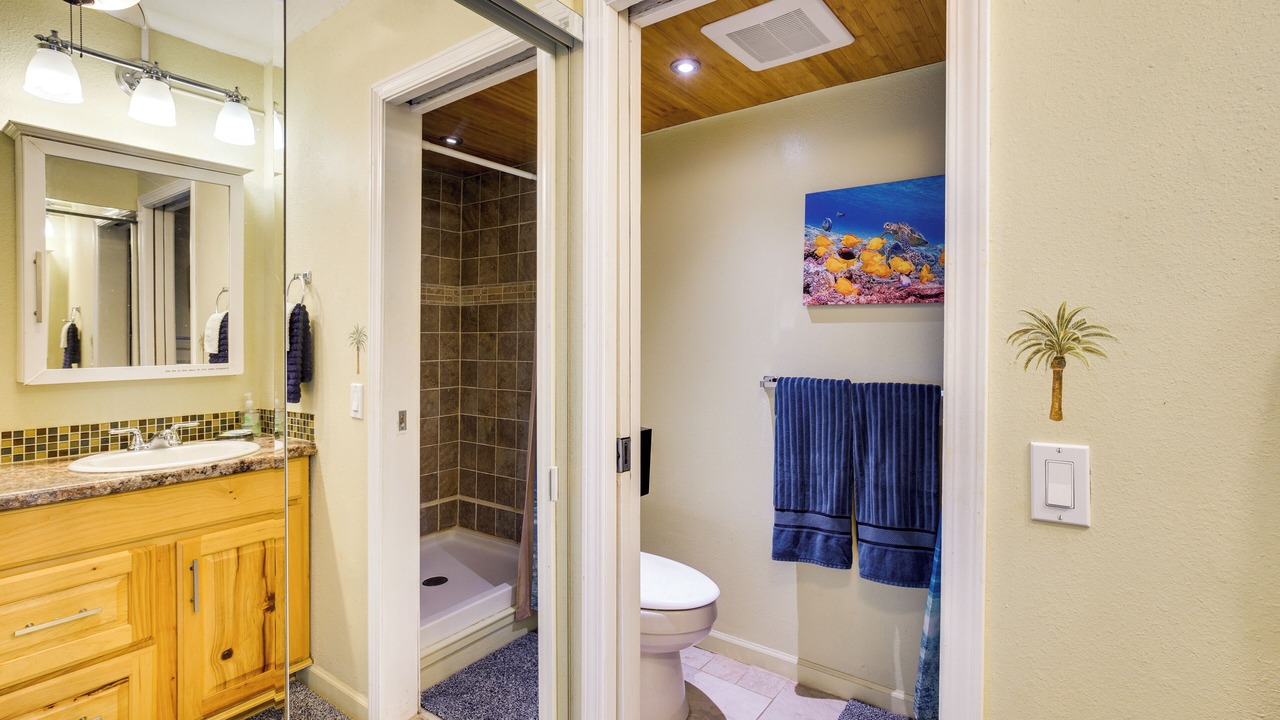 Photo of Bathroom in Historic Kailua Village