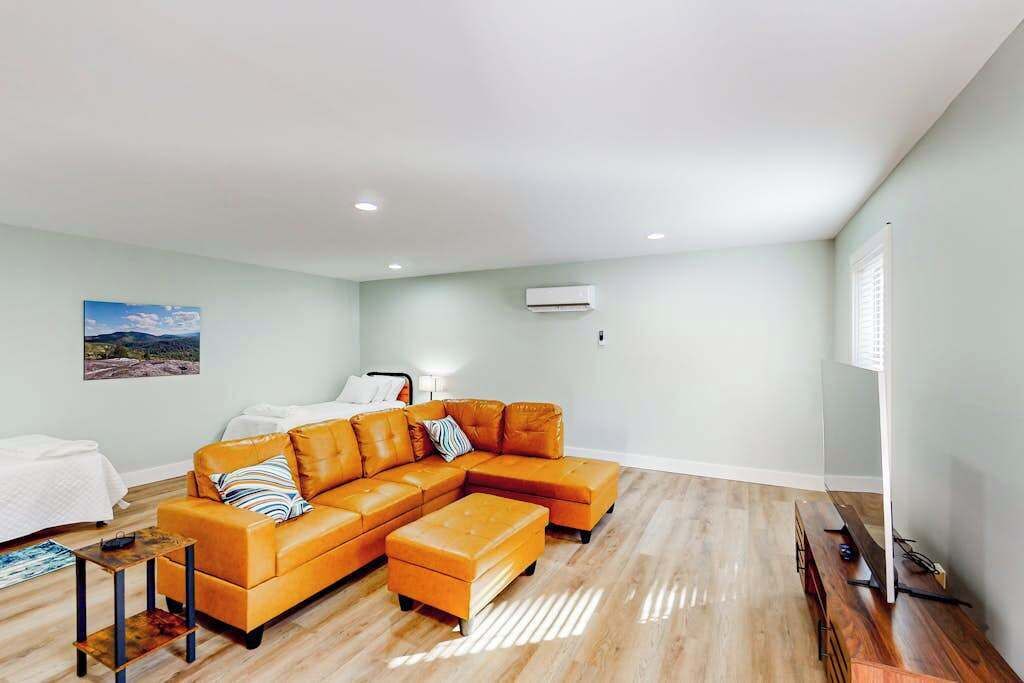 Photo of Livingroom in Pisgah Forest