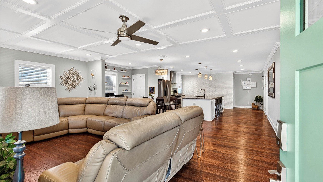 Photo of Livingroom in East Side