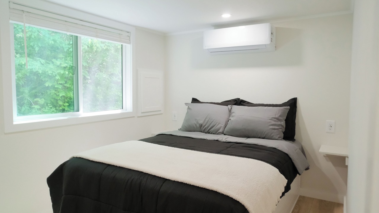 Photo of Bedroom in Woodfin
