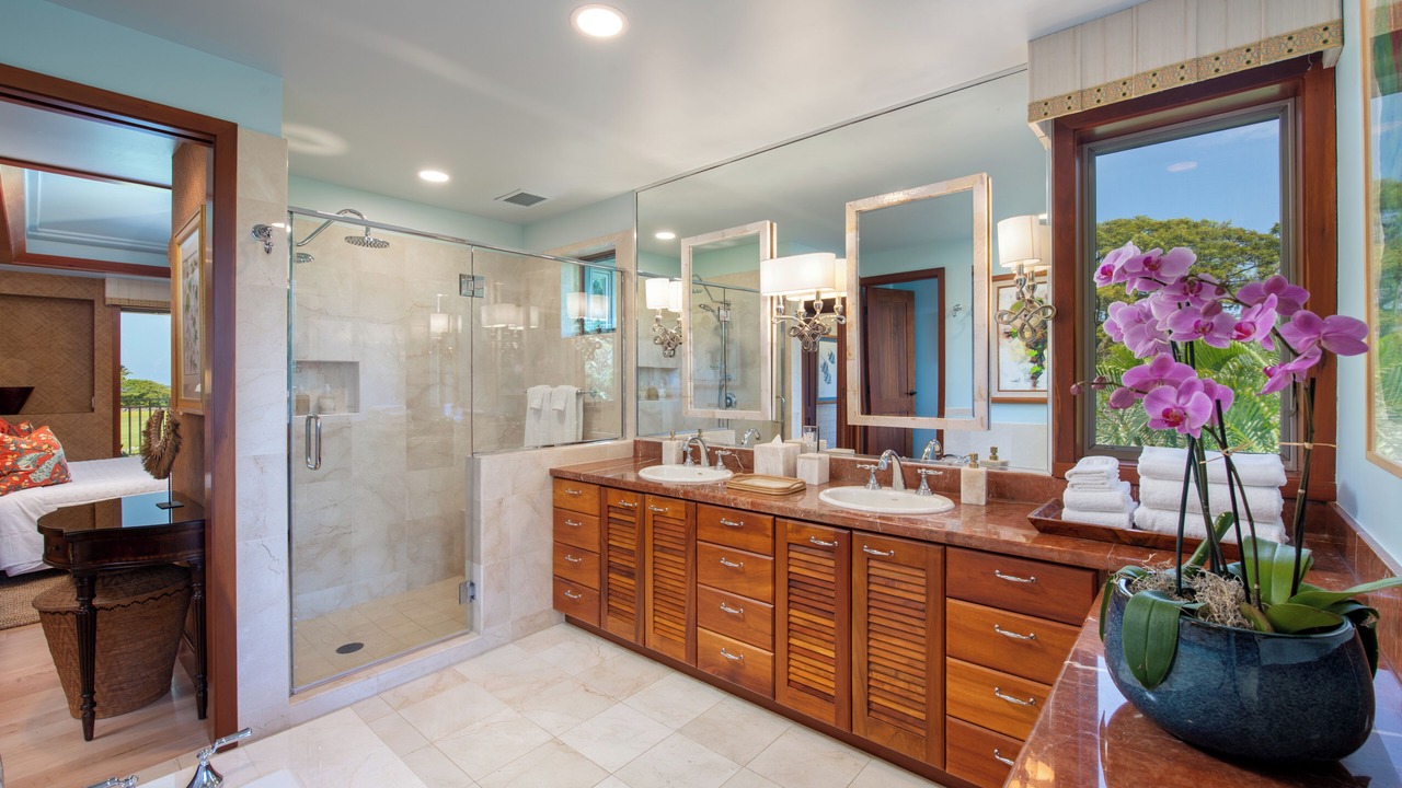 Photo of Bathroom in Kaupulehu