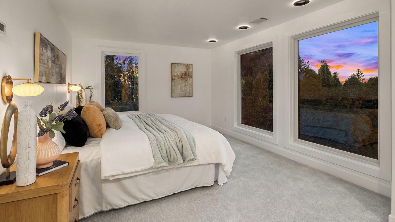 Photo of Bedroom in Mukilteo