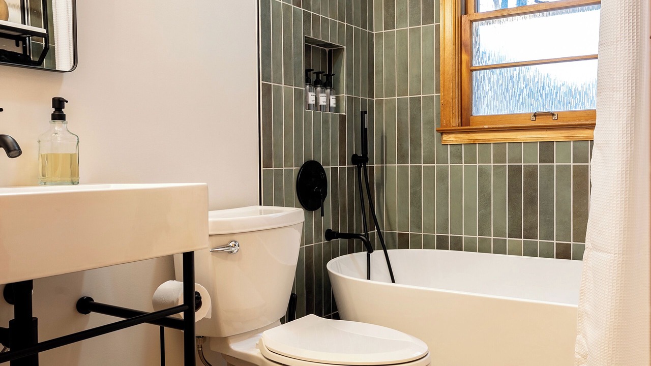 Photo of Bathroom in Midway