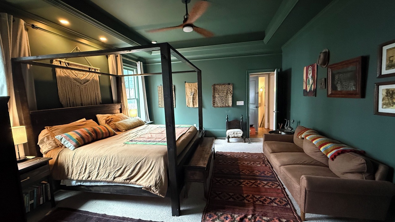 Photo of Bedroom in Candler Park
