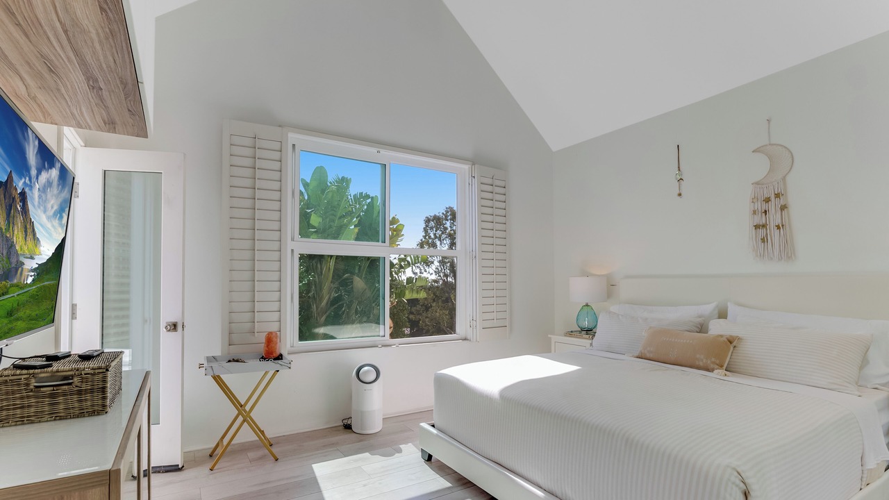 Photo of Bedroom in Central Malibu