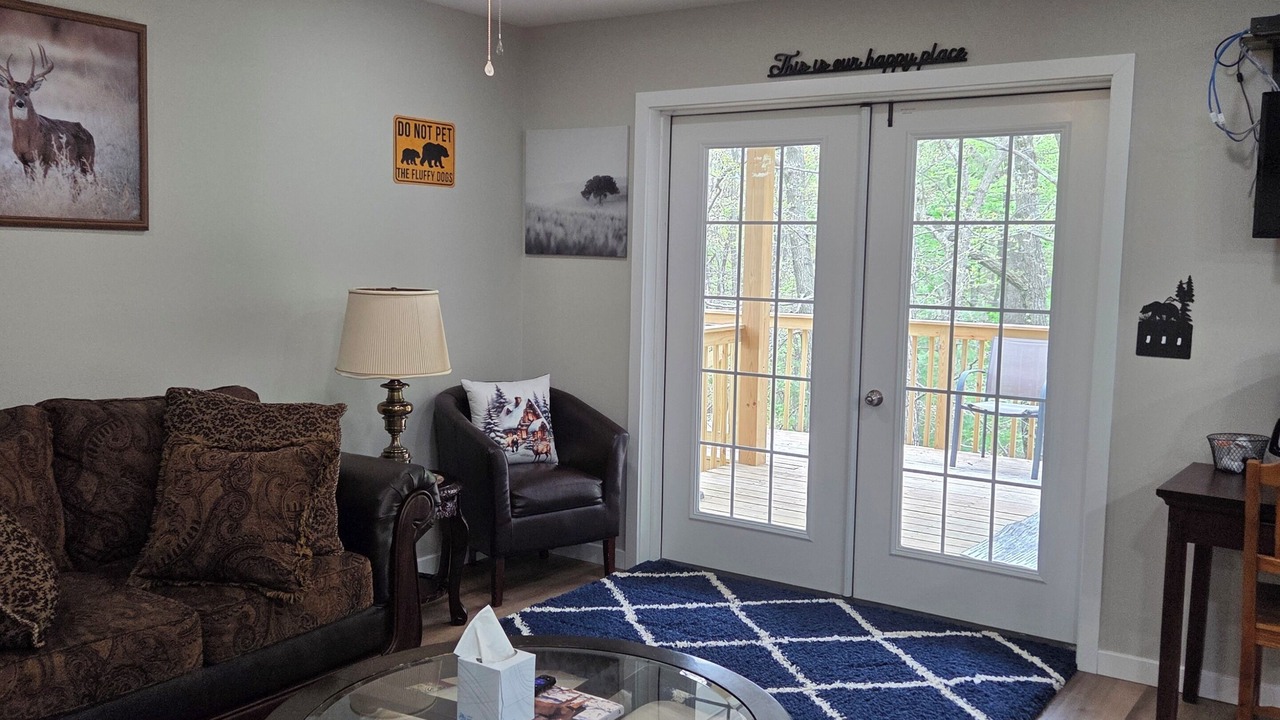 Photo of Livingroom in Summit Hill