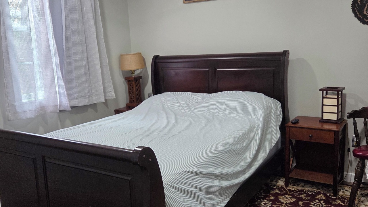 Photo of Bedroom in Summit Hill
